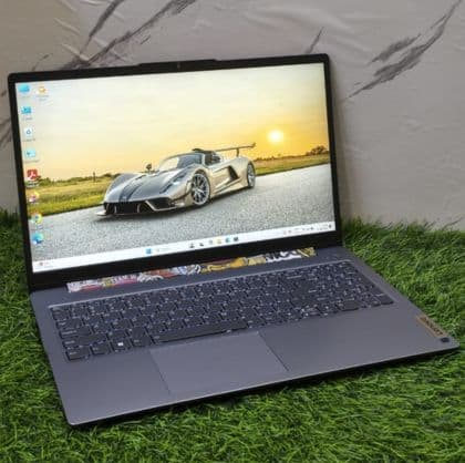 Lenovo IdeaPad Slim 3 15IRH8 Laptop